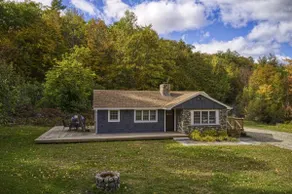 Stylish Sunapee Retreat |Views, King Bed, Sleeps 6 - Image 5