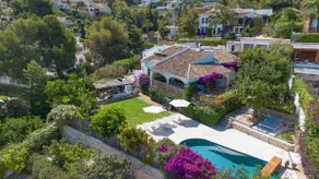 Nice stay B Light heated swimming pool, BBQ, WiFi - Image 4