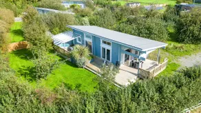 Cutterbrough, Great Field Lodges - Image 4
