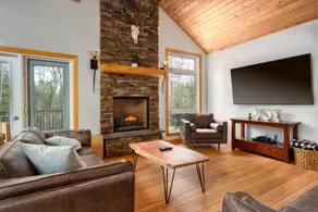 Cabin 230 - Riding Mountain Luxury Cabins - Image 2