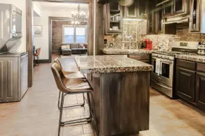 The Dark Heart - Sleek, 1920's Brick Enclosed Apt. - Image 2
