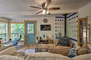 Loch Lomond Cabin w/ Hot Tub, Near Wineries! - Image 3
