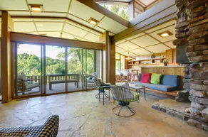 Tranquil Mid-Century Modern Cottage w/ Forest View - Image 4