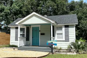 Hot Tub, Close To Downtown, Concerts and Beaches! - Image 2