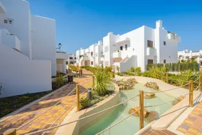 Voll ausgestattete Wohnung mit Garten, beheiztem Pool und Grill | Nah am Strand - Image 4