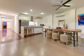 The Sanctuary - The house with everything. Swimming pool, free Wifi and a Jetty! - Image 3