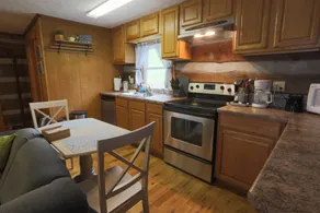 Cozy fishing cabin on the South Holston River - Image 5
