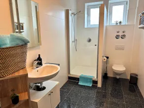 Bahnhof City two-room apartment, first floor, right - Image 3
