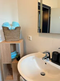 Bahnhof City two-room apartment, first floor, right - Image 4