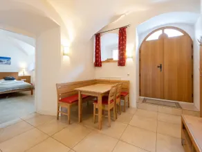 Traditional Holiday Home With Sauna in Niedernsill - Image 2