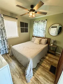 Boutique Apt- Walk to Downtown - Patio - Laundry - Image 3