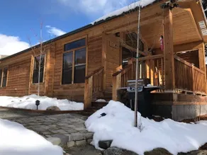 DreamCatcher Riverview Cabin - Image 2