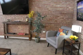 Apartment in Kalamazoo + WI-Fi + Garage + Laundry - Image 5