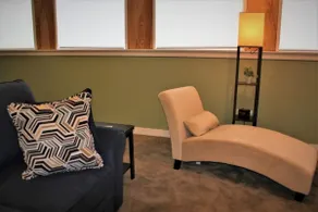 Apartment in Kalamazoo + WI-Fi + Garage + Laundry - Image 2