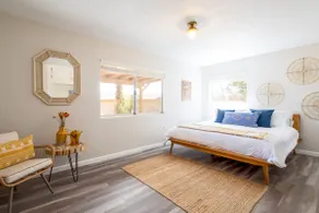 Sage & Stardust – Hot Tub, Yoga Studio, Near Park - Image 3