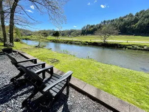 River Rocks - Riverfront, Upscale, Hot Tub, Gameroom, 5 Hole Putting Range, WIFI, Firepit - Image 3