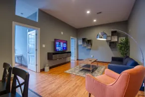 Sosuite | 2BR Apt w W/D, Gym, On-Site Restaurant - Image 4