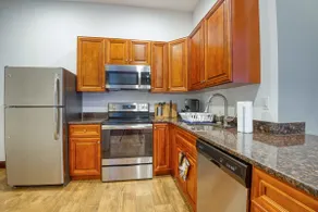 Sosuite | 2BR Apt w W/D, Gym, On-Site Restaurant - Image 3