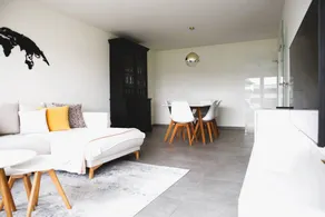 Charming modern 2 BR apartment - Image 4