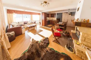 Nina Holiday Home with a heated pool - Image 4
