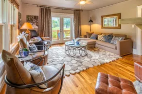 Sylva Stroll - Quaint, Historic, Mountain Home in the Heart of the Downtown - Image 5