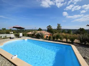 Villa i Joyeuse med Pool & Historie - Image 2