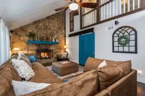 The Blue Magnolia Lodge: Luxury Retreat on Lake Whitney with Hot Tub, Fire Pit, and Private Cove! - Image 5