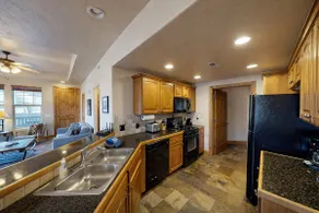 Foxpoint condo - Image 2