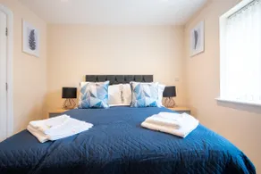 Apartment 9 - Image 3