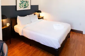 Sosuite | 2BR Apt w W/D, Gym, On-Site Restaurant - Image 3
