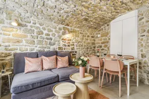 Lavie Maison, opposite Palais Royal - Image 3