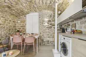 Lavie Maison, opposite Palais Royal - Image 5