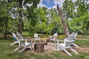 Fire Pit & Deck! Cozy Smoky Mtn Retreat on River - Image 2