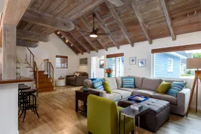 Sea La Vie - An Ocean Breeze Cottage - Image 4