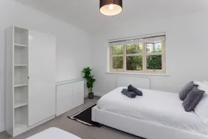 Flatzy - Peaceful Sefton Park Luxury Apartment - Image 3