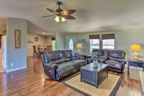 Possum Kingdom Waterfront Retreat w/ Pier, Bar - Image 3