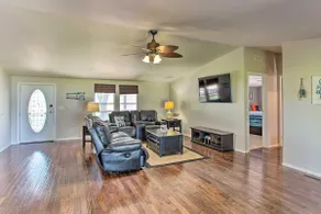 Possum Kingdom Waterfront Retreat w/ Pier, Bar - Image 4