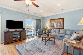 Minutes to the Beach 5 Bedrooms 4 Bath Pool House, Stunning Marsh View - Image 4