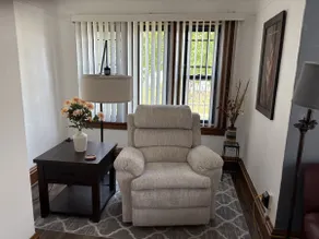 Nice 1 BR Apt, WIFI & Office, Near State Fair - Image 3