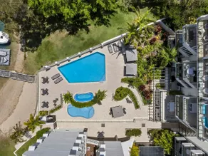 Flussufer mit Blick auf das Wasser, Einheit 18 - 1 Quamby Place Noosa Sound - Image 3