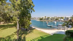 Flussufer mit Blick auf das Wasser, Einheit 18 - 1 Quamby Place Noosa Sound - Image 2