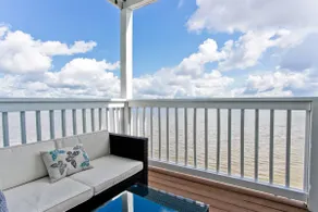 Blue Heaven: Wonderful Waterfront Unit with Kayaks - Image 5