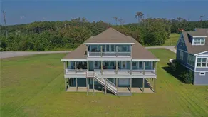Dolphin Lookout (Sound Front House w Boat Lift) - Image 4