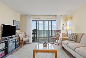 Point Prospect Shores condo - Image 3