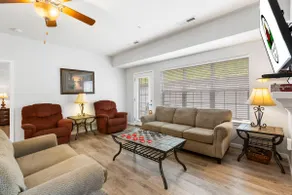 5 Bedroom, 5 Bath Townhouse with Gas Fireplace, Whirlpool Tub, and Attached Garage - Image 4
