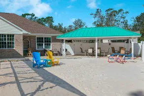Quiet Retreat w/ Screened Pool! - Image 3