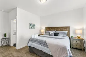 Gorgeous & Trendy Townhome Near The Village 89 - Image 5