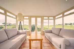 Host & Stay - Cheviot View - Image 4