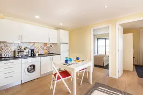 Vista Mare Beach Apartment 2 by Porto City Hosts - Image 4