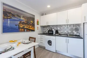 Vista Mare Beach Apartment 5 by Porto City Hosts - Image 5